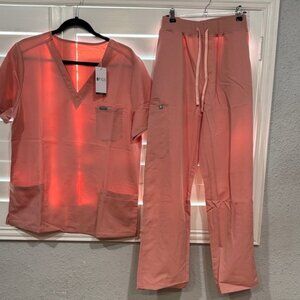 Figs Coral Women's Scrub Set